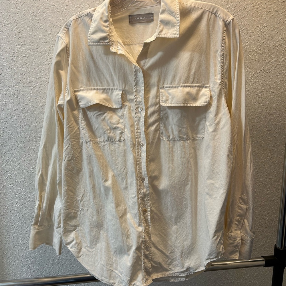 Everlane Washable Silk Button-Up Shirt in Ivory